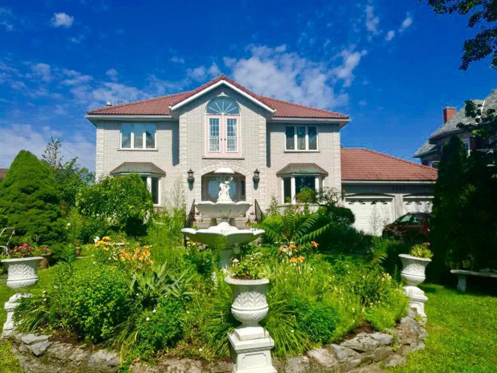Villa Alexandrea Niagara Falls Exterior foto